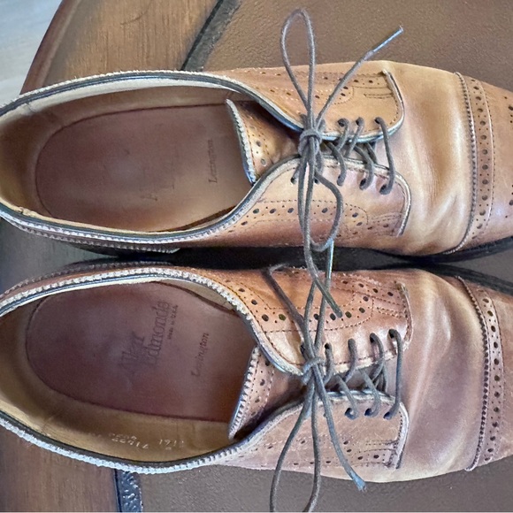 Allen Edmonds men’s shoes.  Fifth Avenue Cap-toe Oxford Dress Shoe - Picture 4 of 4